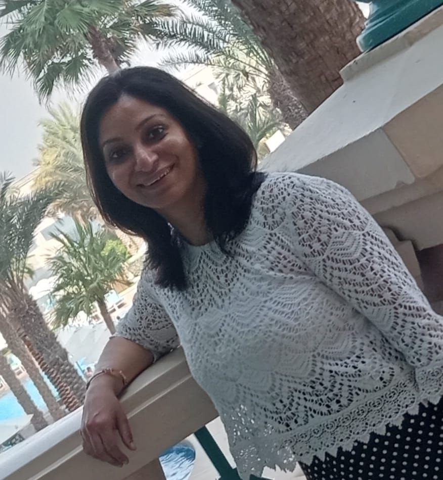 Dr. Nidhi